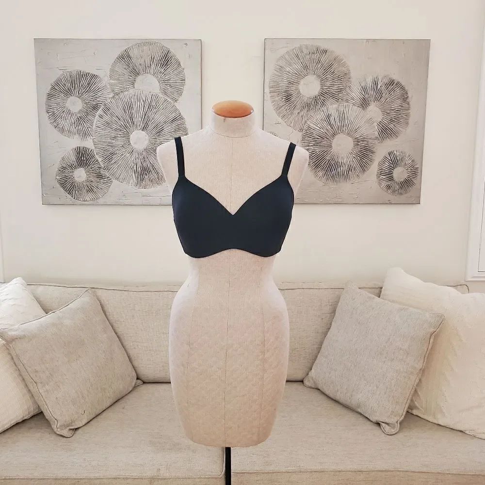 Wacoal How Perfect No-Wire Contour Black Bra - Picture 2 of 10